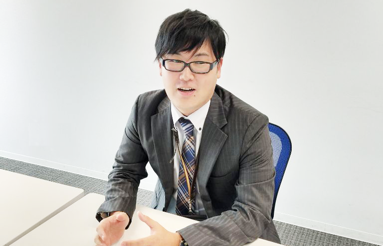 企画財政部 情報政策課 情報システム係 栗原 和也様